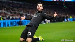 全场正负值最低的国手！12投8铁+在场输28分，球迷：节奏版艾伦？